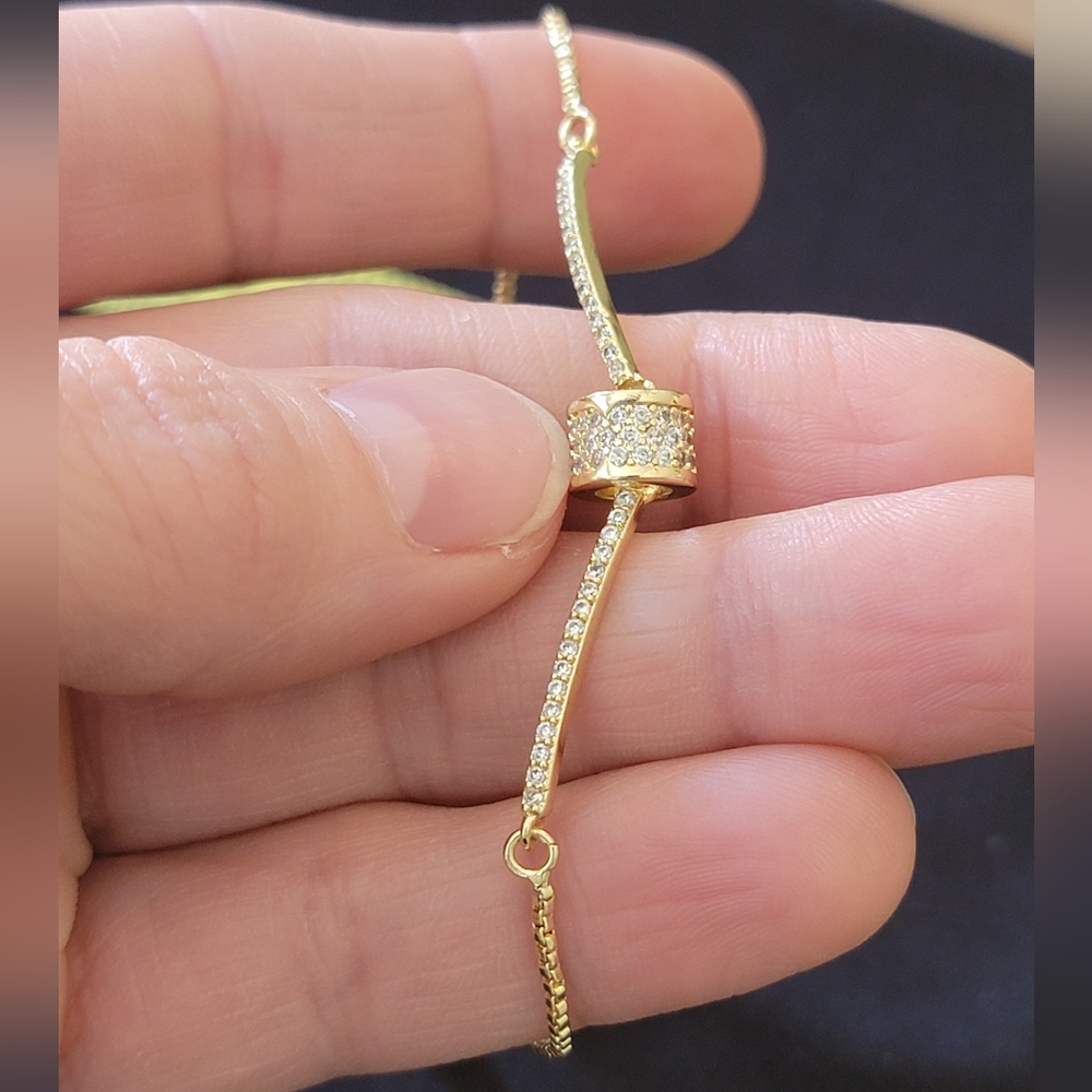 Lariat bracelet